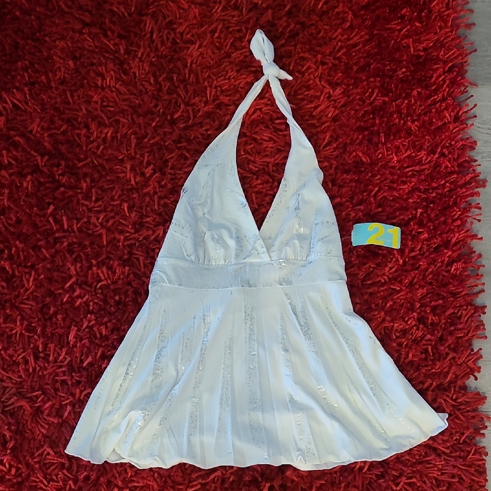 21 Halter Top NWT